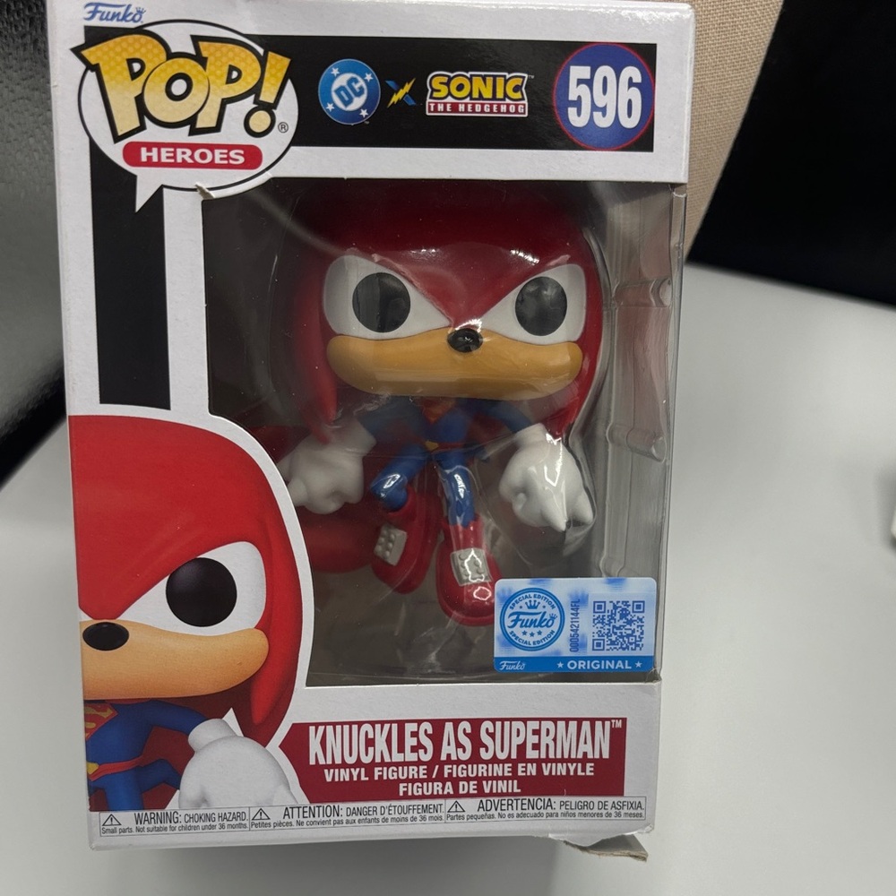 Funko Pop! Knuckles as Superman - Red Blue White